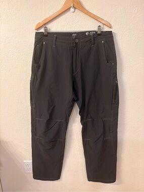 Kuhl Born in the Mountains Pants 36 x 32